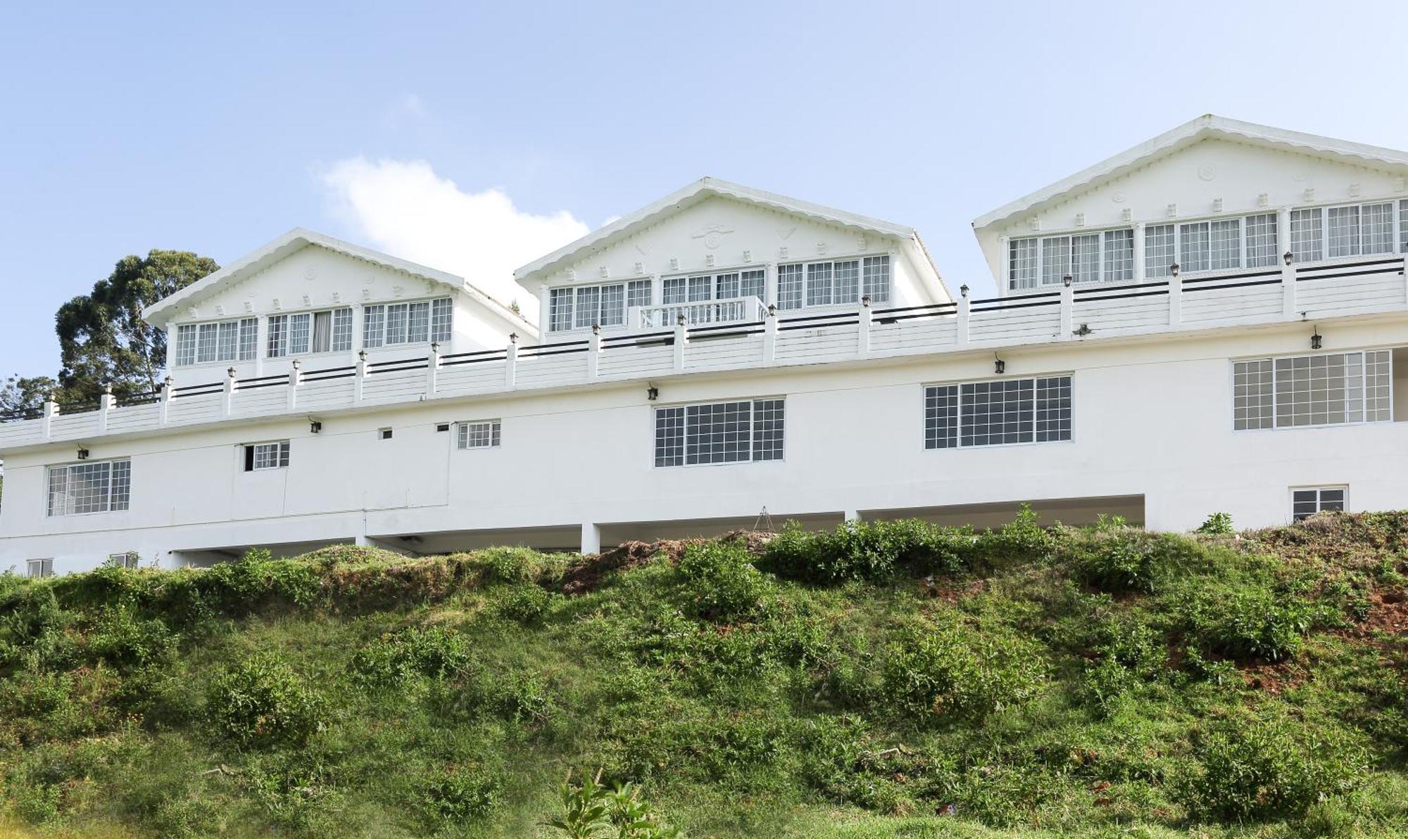 Treebo Skydale Inn & Suites With Mountain View Ooty Extérieur photo